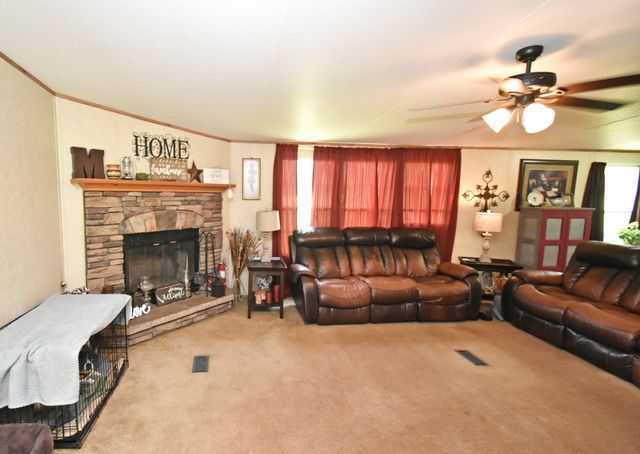 374 W Farm Road 1567 W, Yantis, TX 75497