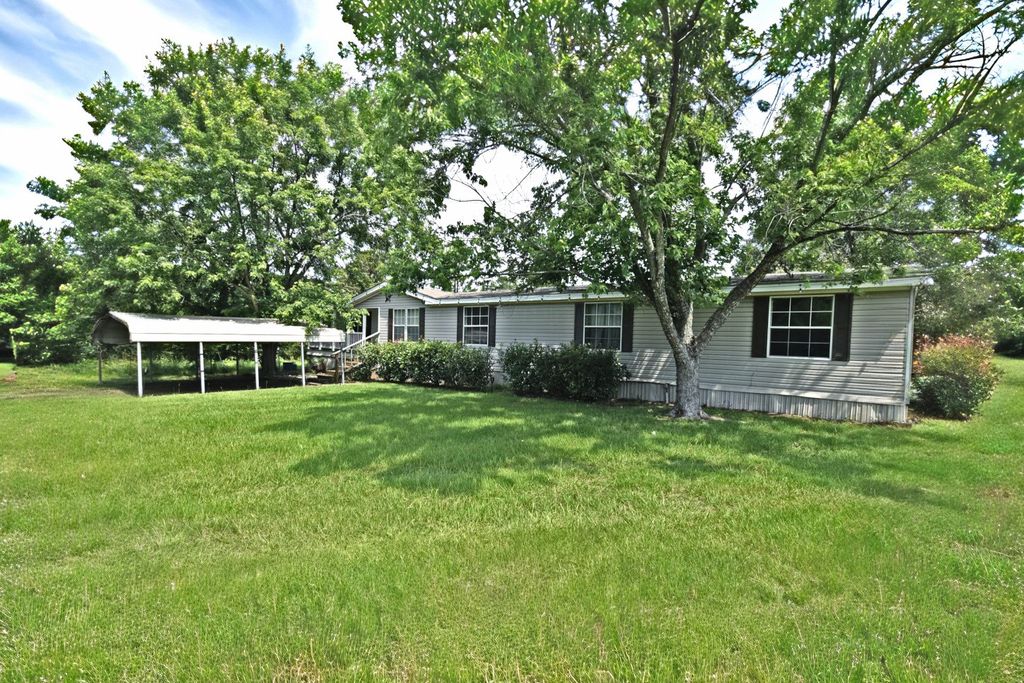 374 W Farm Road 1567 W, Yantis, TX 75497