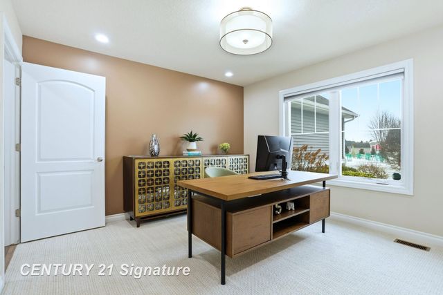 4392 Winterwood Lane, Saginaw, MI 48603