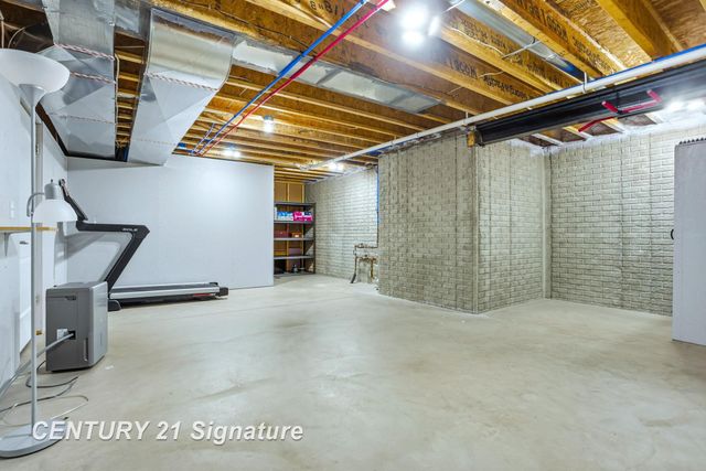 4392 Winterwood Lane, Saginaw, MI 48603