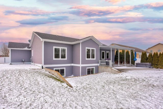 4392 Winterwood Lane, Saginaw, MI 48603