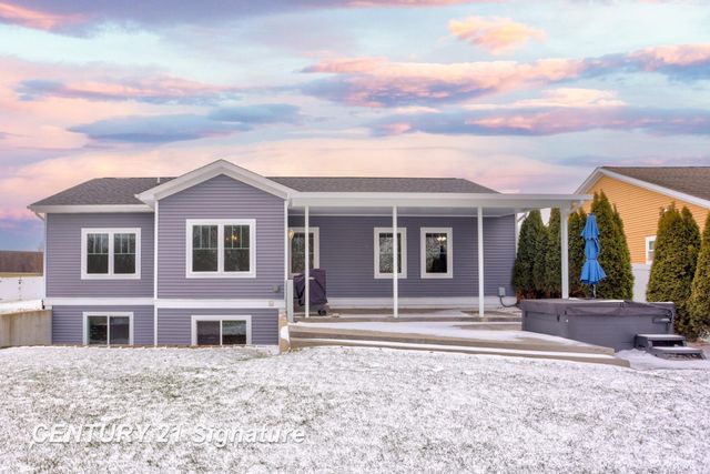 4392 Winterwood Lane, Saginaw, MI 48603