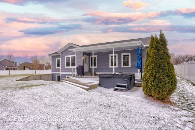 4392 Winterwood Lane, Saginaw, MI 48603