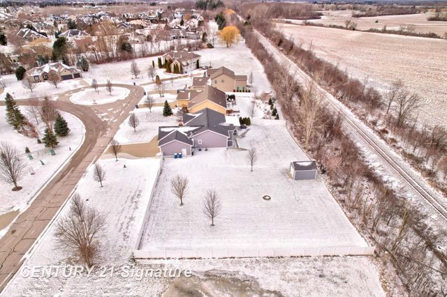 4392 Winterwood Lane, Saginaw, MI 48603