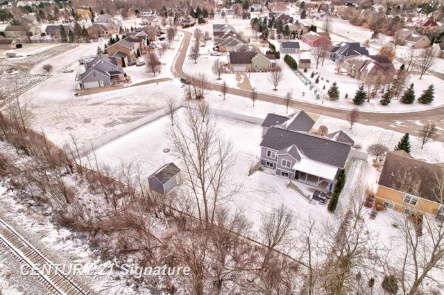 4392 Winterwood Lane, Saginaw, MI 48603