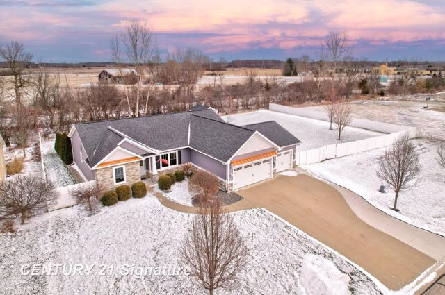 4392 Winterwood Lane, Saginaw, MI 48603