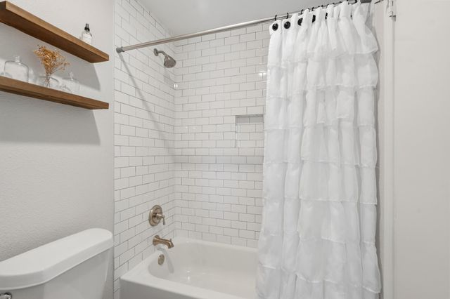 19407 Southaven Drive, Houston, TX 77084