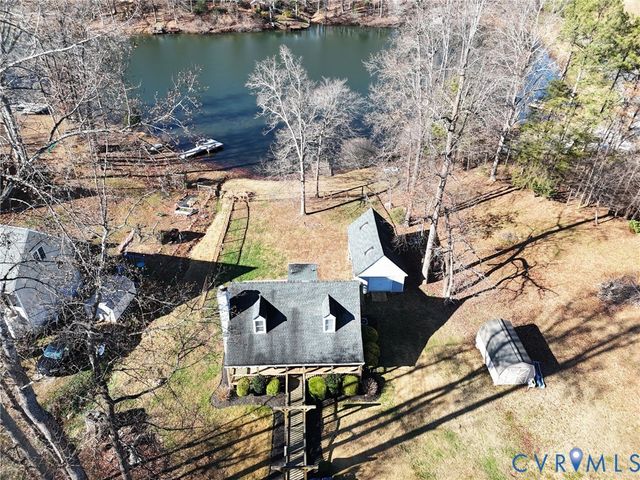 2015 Oneida Rd, Powhatan, VA 23139