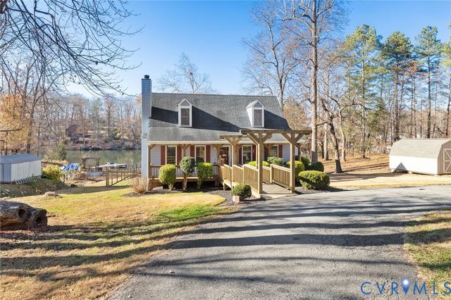 2015 Oneida Rd, Powhatan, VA 23139