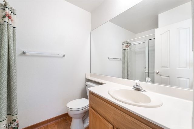 8705 Texas Bronco Avenue, Las Vegas, NV 89129