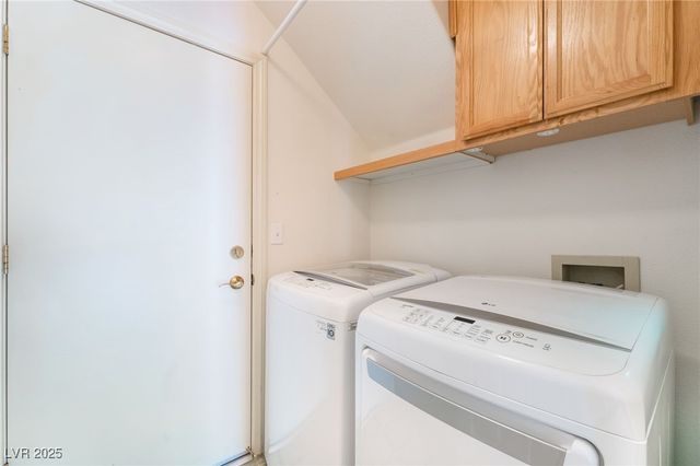 8705 Texas Bronco Avenue, Las Vegas, NV 89129