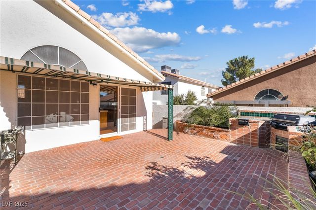 8705 Texas Bronco Avenue, Las Vegas, NV 89129