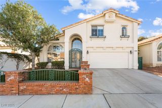 8705 Texas Bronco Avenue, Las Vegas, NV 89129