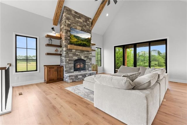 13405 Woodland Ranch Drive, Lone Jack, MO 64070