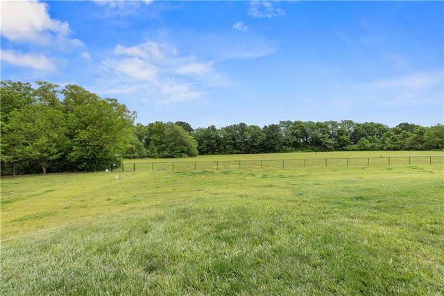 13405 Woodland Ranch Drive, Lone Jack, MO 64070