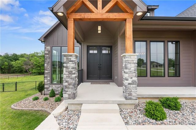 13405 Woodland Ranch Drive, Lone Jack, MO 64070
