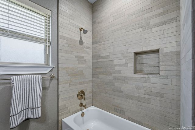 3585 Pittman, St Hedwig, TX 78152