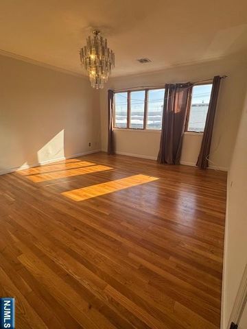 28 Rome Street, Newark, NJ 07105