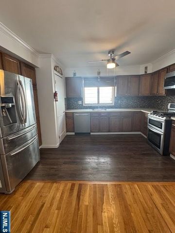 28 Rome Street, Newark, NJ 07105