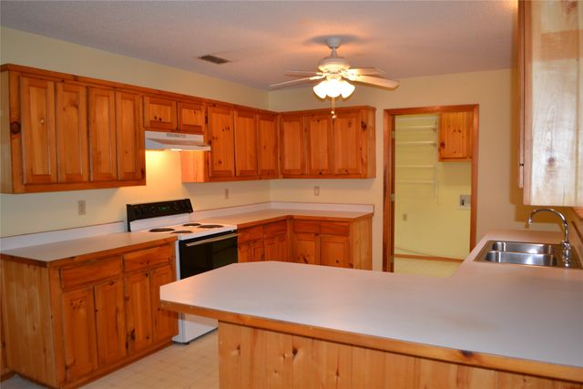 213 County Road 1997, Yantis, TX 75497