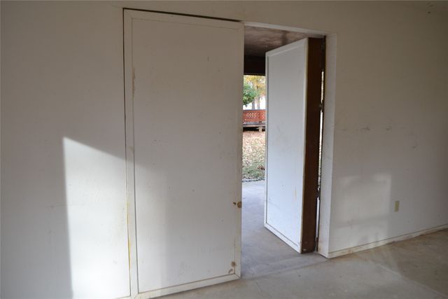 213 County Road 1997, Yantis, TX 75497
