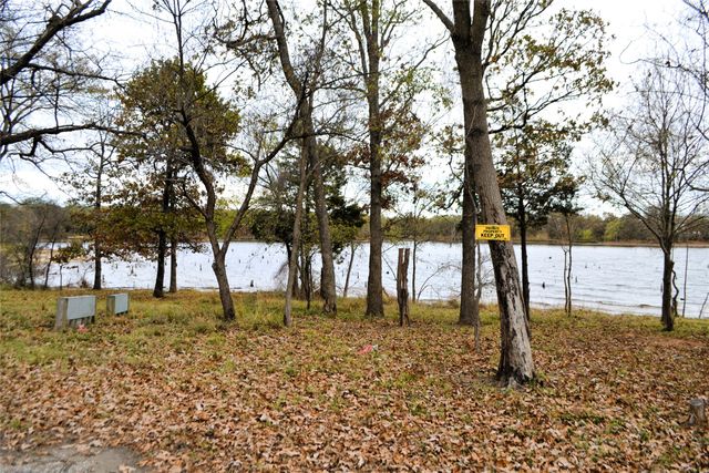 213 County Road 1997, Yantis, TX 75497