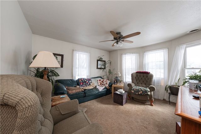 801 Vine St, Liberty Boro, PA 15133