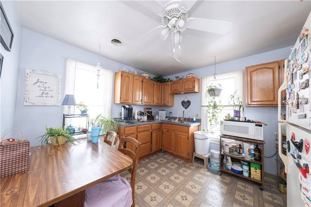 801 Vine St, Liberty Boro, PA 15133