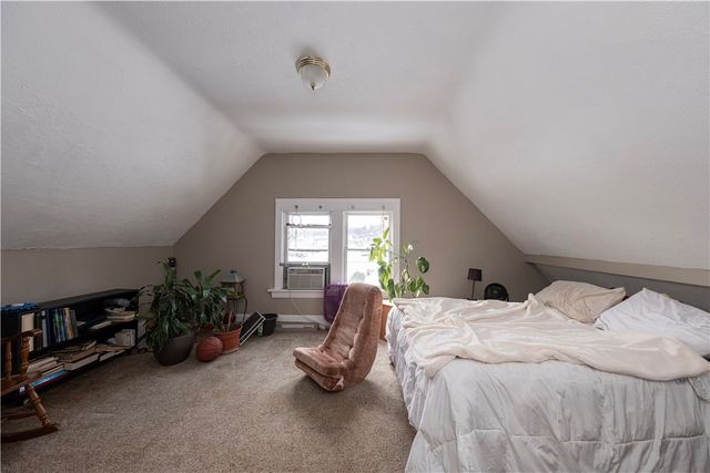 801 Vine St, Liberty Boro, PA 15133