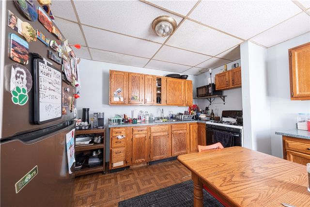 801 Vine St, Liberty Boro, PA 15133