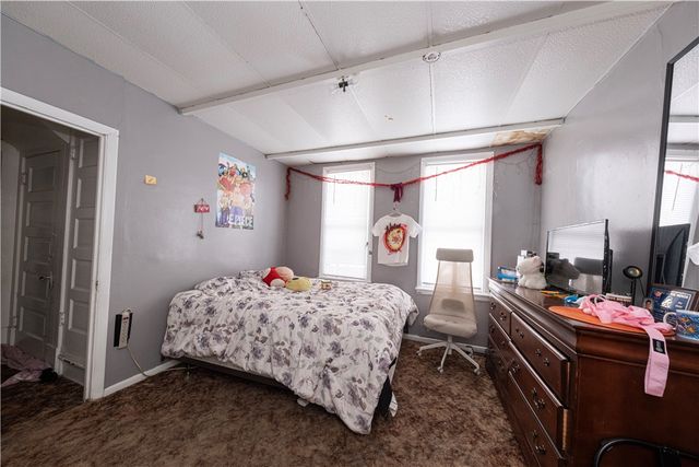 801 Vine St, Liberty Boro, PA 15133