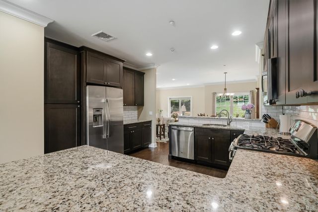 4 Preserve Court, White Plains, NY 10607