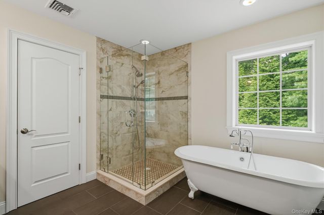 4 Preserve Court, White Plains, NY 10607
