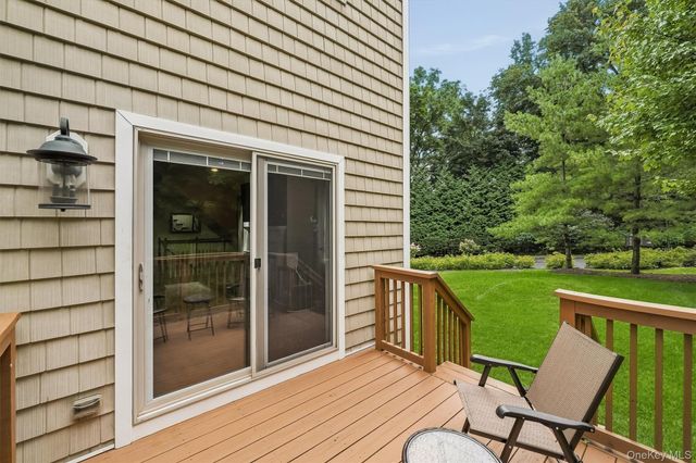 4 Preserve Court, White Plains, NY 10607