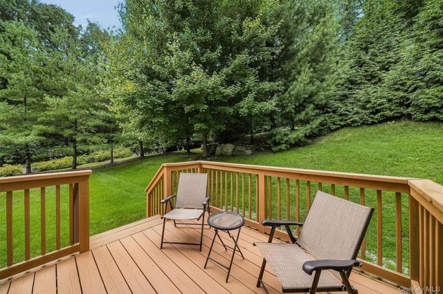 4 Preserve Court, White Plains, NY 10607