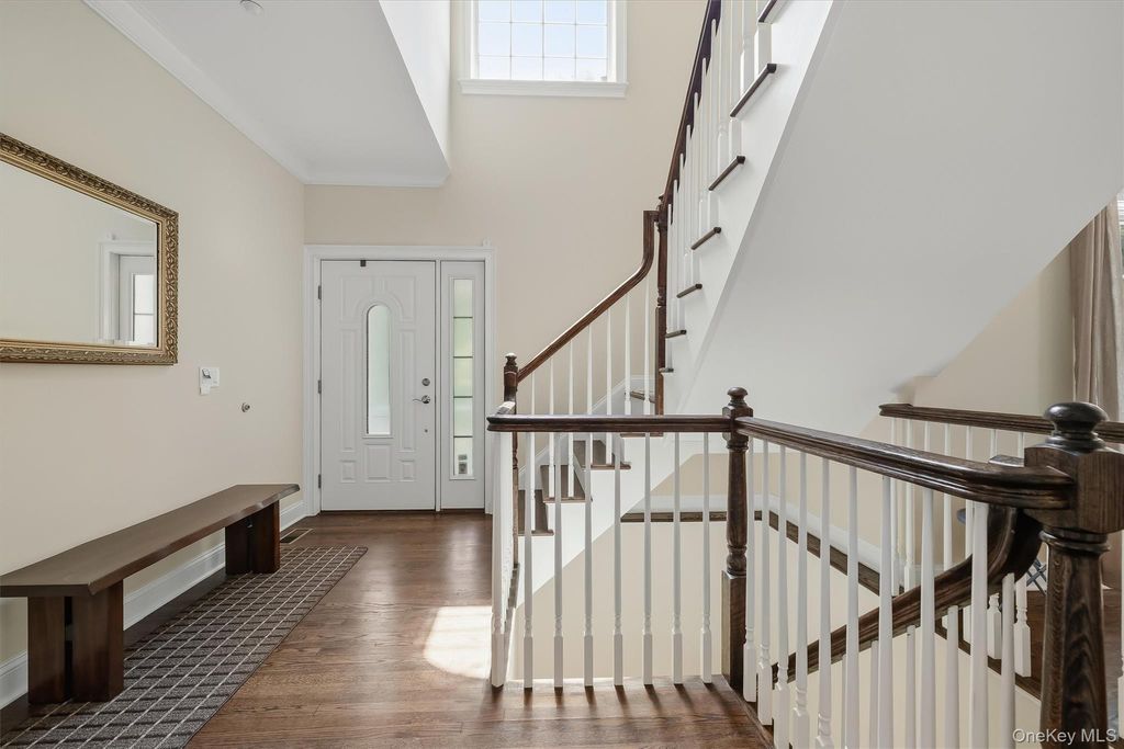 4 Preserve Court, White Plains, NY 10607 — photo 5