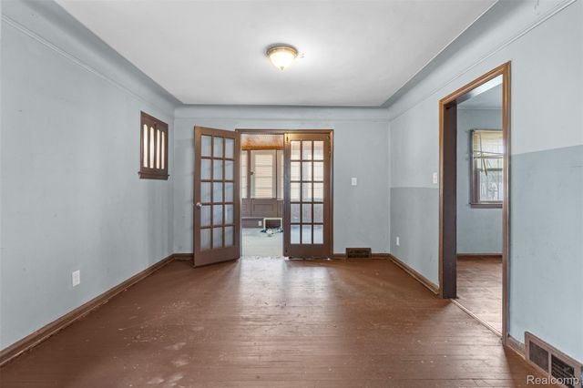 15082 Hazelridge Street, Detroit, MI 48205