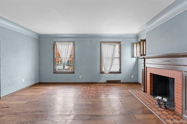 15082 Hazelridge Street, Detroit, MI 48205