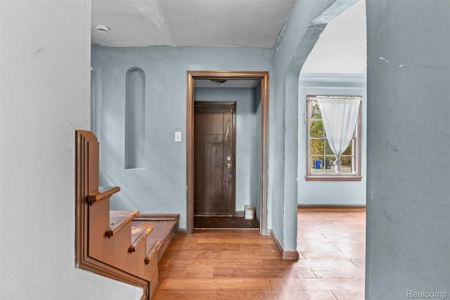 15082 Hazelridge Street, Detroit, MI 48205