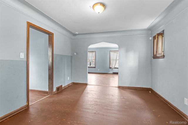 15082 Hazelridge Street, Detroit, MI 48205