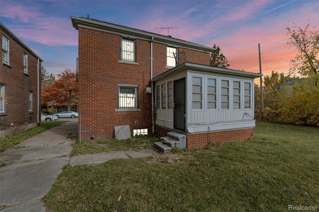 15082 Hazelridge Street, Detroit, MI 48205