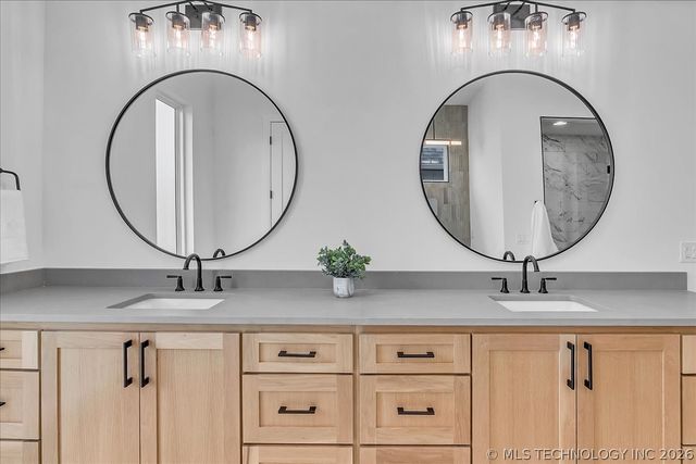 1223 N 71st Place, Broken Arrow, OK 74014