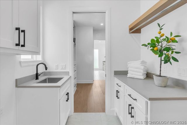 1223 N 71st Place, Broken Arrow, OK 74014