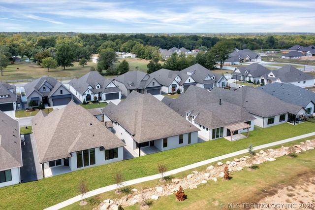 1223 N 71st Place, Broken Arrow, OK 74014