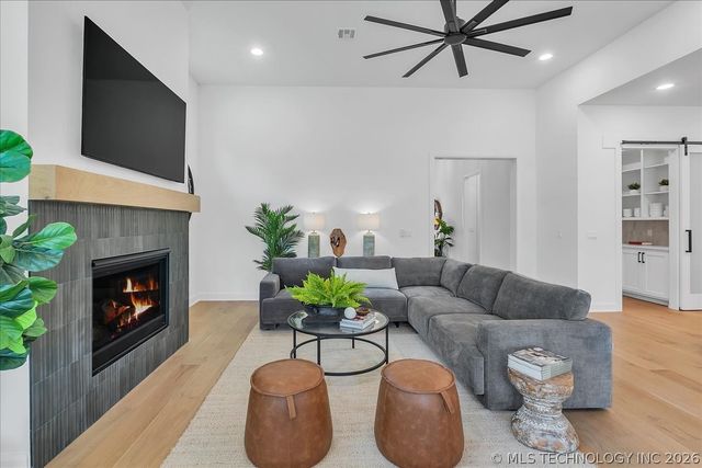 1223 N 71st Place, Broken Arrow, OK 74014