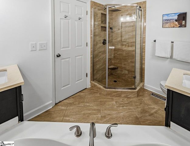 127 Oak Drive, Greer, SC 29650