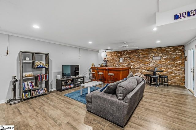 127 Oak Drive, Greer, SC 29650
