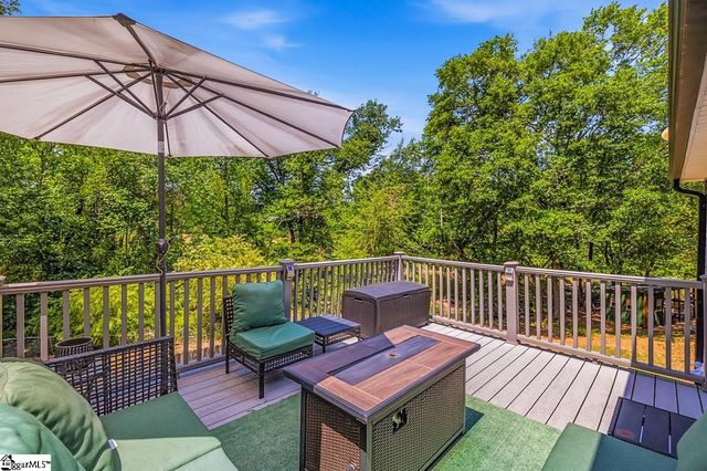 127 Oak Drive, Greer, SC 29650