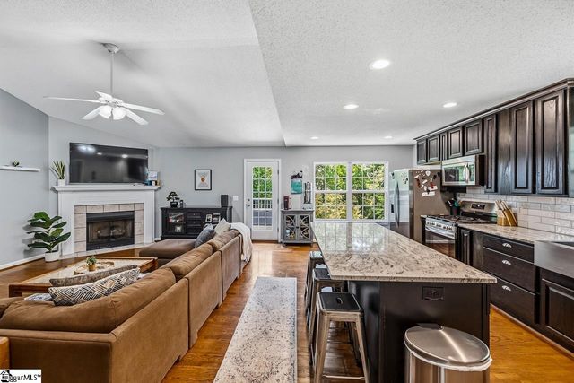 127 Oak Drive, Greer, SC 29650