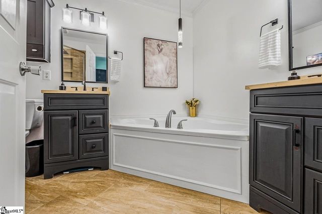 127 Oak Drive, Greer, SC 29650